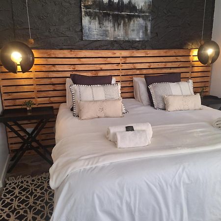 Exquisite Private Luxury Suite With King Bed At Bokmakierie Villas Віндгук Екстер'єр фото
