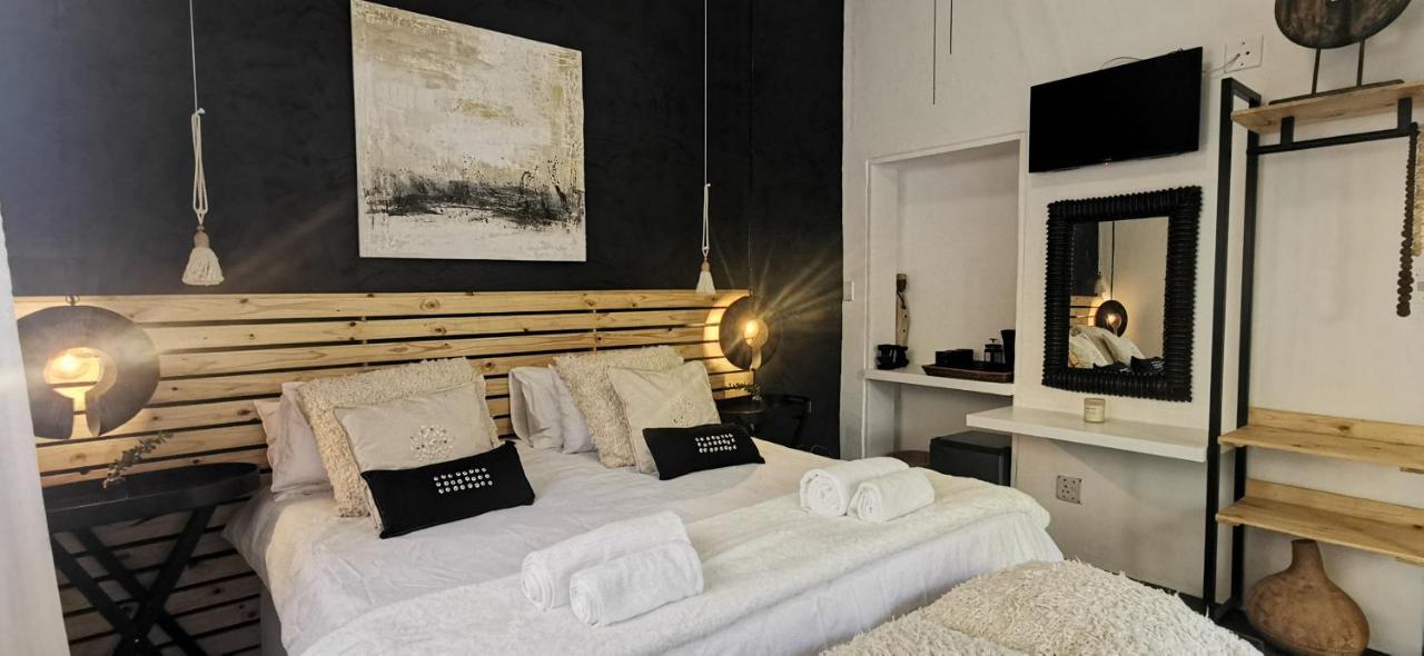 Exquisite Private Luxury Suite With King Bed At Bokmakierie Villas Віндгук Екстер'єр фото